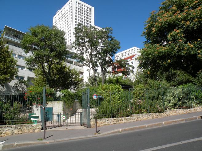  verdure et grands immeubles, quartier Italie